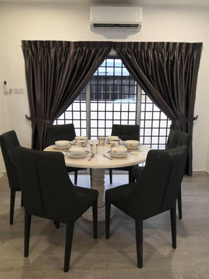 Ipoh Family Villa-Spacious Stay For 21 Or 42Pax מראה חיצוני תמונה